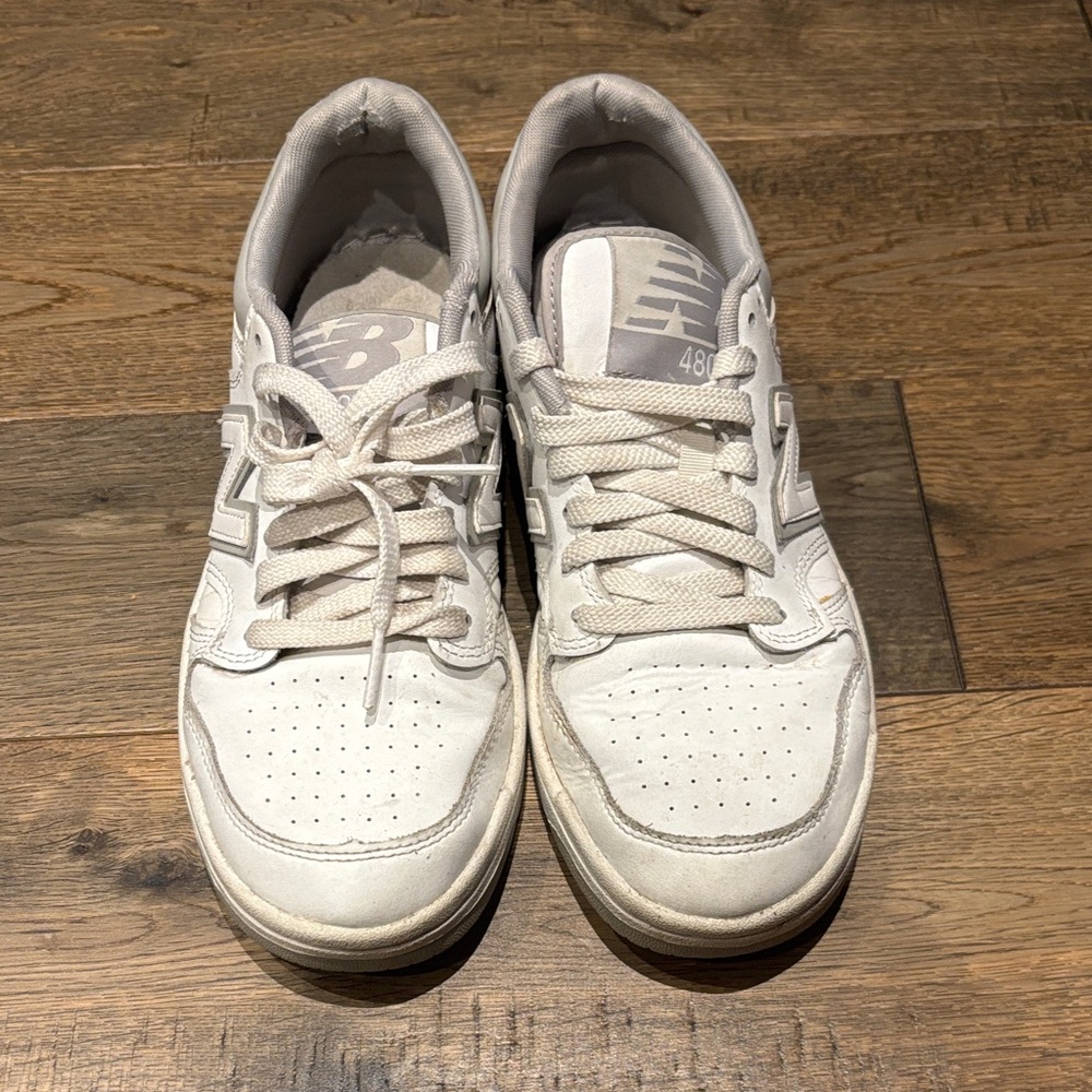 New Balance Men’s White Low-Top Casual Sneakers